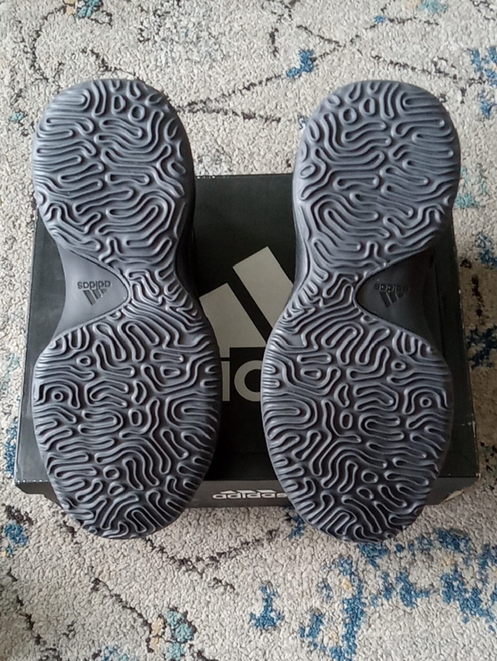 adidas Boys Sneakers-NEW - Picture 3 of 4